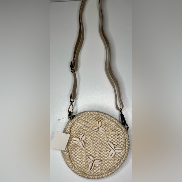 Handbags - Beige Woven Crossbody Bag with Shell Accents summer